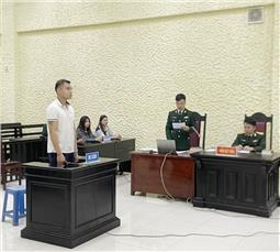 10 năm tù giam cho tội “Cướp tài sản” và “Cướp giật tài sản”